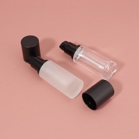 Vente en gros de flacons ronds en verre givré de 30 ml avec pompe, impression sérigraphique, emballage cosmétique vide pour sérum de soin de la peau, marque XH, Chine