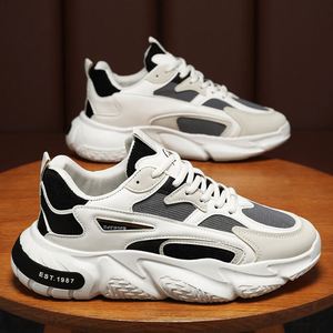 Zapatos deportivos de plataforma que combinan con todo para hombre, 1 a 1, nueva malla transpirable con cordones, cómodos zapatos antideslizantes para papá para informales - Product Image 2