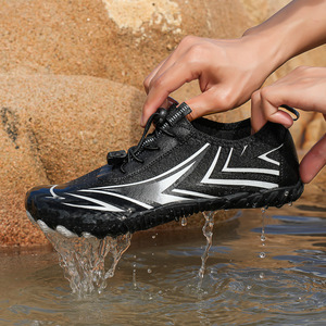 Chaussures d'eau en maille à séchage rapide avec semelle extérieure en caoutchouc unisexe pour l'été, la plage, la randonnée, le trekking, les sports de plein air, légères et à semelle souple - Product Image 3