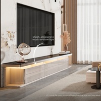 Ensemble de meubles de salon modernes italiens de luxe léger : meuble TV au sol et table basse, design élégant haut de gamme avec rangement