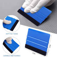 Raclette en plastique à bord en feutre, nouvelle tendance, avec tissu en feutre doux pour le covering automobile, les vitres, le papier peint et les autocollants. Vente en gros.