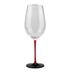 Vidro de vinho tinto base preta premium design de luxo, vidro com haste vermelha