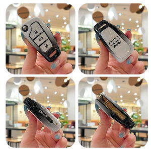 Étui de protection pour clé de voiture en alliage de zinc, gel de silice et TPU pour Audi Q3 Q7 Q5 TT Q2L A3 A1, porte-clés pliable, accessoires de sac - Product Image 2