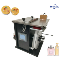 Machine d'étiquetage et de scellage semi-automatique électrique pour surfaces planes, pour boîtes et caisses en carton, avec étiquettes en papier PLC