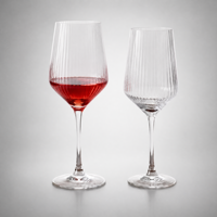 Verre à vin rouge en cristal sans plomb SUNYO avec logo personnalisé, verres à pied côtelés pour bar à domicile, mariage, fête, vaisselle élégante et transparente