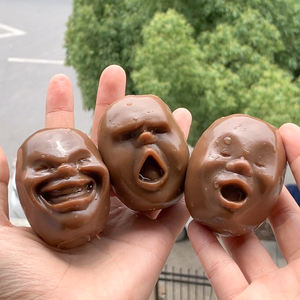 Divertente Pistola ad Acqua in TPR per l'Estate, Giocattolo Antistress Morbido e Schiacciabile per Scherzi e Divertimento - Product Image 2