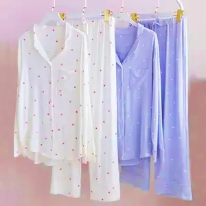 Nuevo producto 2024, conjuntos de pijamas suaves con botones y estampado de corazones populares para mujer, pijamas de algodón para mujer