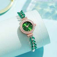 Montre à quartz en alliage pour femme, cadran délicat de 28 mm avec strass et zircon, bracelet élégant, écologique, en stock