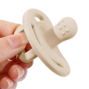 2025 nuovo Design ciuccio per bambini ciuccio ciuccio in Silicone sostenibile con sublimazione in bianco per fascia di età 0-12 mesi - Product Image 5