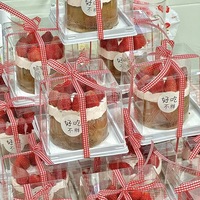 Boîte d'emballage de gâteau aux fraises transparente de 4 pouces pour les boîtes en plastique de gâteau de Mousse de crème de fruit de pâtisserie au four