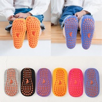 Chaussettes antidérapantes pour trampoline pour enfants, chaussettes de saut pour tout-petits pour aire de jeux intérieure, chaussettes antidérapantes, logo personnalisé, vente en gros