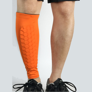 Personnalisé Adulte Enfants <span class=keywords><strong>Sport</strong></span> Football Jambe Orthèse Soutien Nid D'abeille Protège-tibias Compression Mollet Manchon - Product Image 6