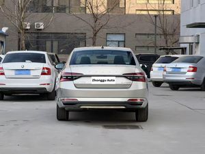 <span class=keywords><strong>Skoda</strong></span> <span class=keywords><strong>Superb</strong></span> <span class=keywords><strong>2021</strong></span> TSI280 DSG Comfort, Sedán de 5 Plazas, Asientos Resistentes, Calefacción, Bajo Consumo, Opciones de Calidad a Bajo <span class=keywords><strong>Precio</strong></span> - Product Image 6