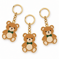 Porte-clés en métal personnalisé avec breloque ourson en émail, logo sur mesure, cadeau promotionnel en gros, fournisseur et fabricant en vrac