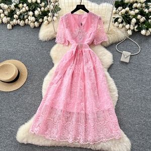 Vestido Elegante de Verano para Mujer, de Alta Gama, con Cuello Peter Pan de Encaje, Manga Corta, Cintura Ajustada y Bordado - Product Image 1