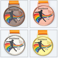 Médailles personnalisées en stock Impression gratuite d'autocollant Sports Marathon Football Boxe Médailles en métal vierges en or