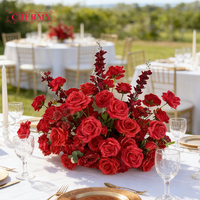 TW018 Centre de table personnalisé pour allée, arrangement de centre de table orange et rose vif, guirlande de plantes et verdure, fleurs sauvages