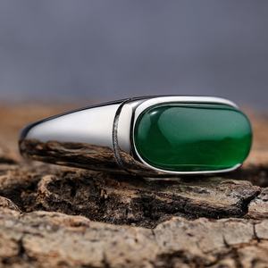 Ювелирные изделия из нержавеющей стали с натуральным зеленым камнем овальной формы - Product Image 2