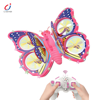 Avion RC Papillon Chengji avec fonction de suivi, 360° de rotation, lumières scintillantes et cascades aériennes sur quatre axes