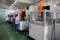 Fabrication de moules clés de voie pour la production de boîtiers en plastique moulés sur mesure pour alarmes de voiture (OEM)