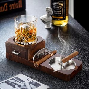 Coffret cadeau cendrier à cigares avec coupe-cigares et plateau à verres à whisky et cendrier en bois Cendrier d'extérieur - Product Image 2