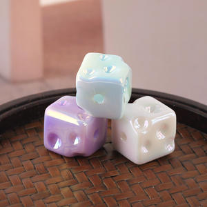 ลูกปัดอะคริลิคแบบหลวมขายส่ง ขนาด 14 มม. ลูกปัดทรงสี่เหลี่ยมชุบสี สำหรับงาน DIY อุปกรณ์เสริมงานฝีมือ บรรจุในถุง OPP - Product Image 4