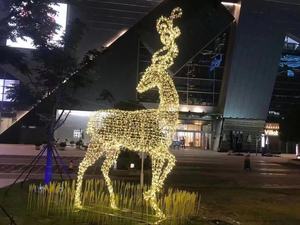 Giant Christmas Reindeer Lights Extra Large LED Deer Sculpture for City Park and Festival Landmark - Product Image 4