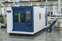 Machine de découpe laser à fibre optique FEILIKE 20KW pour tôles métalliques AI/BMP/PLT, CNC 3 axes, refroidissement par eau, conception écologique, automatisée