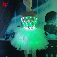 Robe de bal lumineuse LED Brillante Moda pour femmes, longue, avec des ailes lumineuses de papillon, blanche, pour femmes adultes, 1 pièce