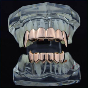 Dientes colmillos vampiros completos chapados en oro - Product Image 5