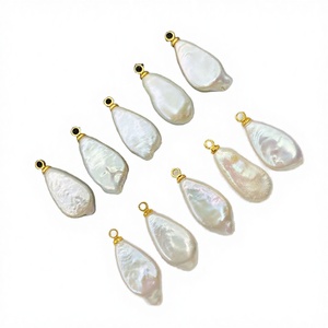 Pendentifs en perles d'eau douce baroques plaqués or, breloques en perles irrégulières en gros - Pendentifs en perles Keshi naturelles pour collier et bijoux - Product Image 3