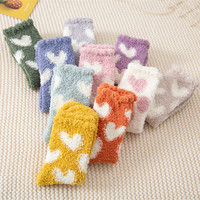 Chaussettes longues douces et moelleuses en forme de cœur pour femme, chaudes pour l'hiver
