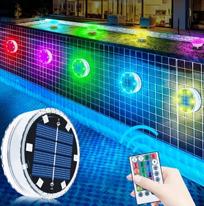 Lampes solaires subaquatiques, lampes LED submersibles pour piscine avec télécommande, 16 couleurs, lampes flottantes pour piscine - Product Image 1