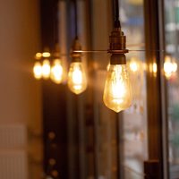 Ampoule LED Bulle E27 220V 4W 6W ST64 Rétro Vintage Incandescence Lampe Filament Edison Décor