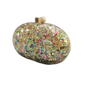 Borsa <span class=keywords><strong>da</strong></span> <span class=keywords><strong>sera</strong></span> di lusso in <span class=keywords><strong>oro</strong></span> acrilico borsa <span class=keywords><strong>da</strong></span> donna con perla per matrimoni o feste con motivi in materiale metallico - Product Image 4