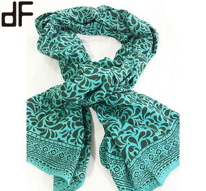 OEM Custom Sommer Blumen druck Hawaiian Sarong Traditionelle muslimische Accessoires Long Beach Wrap Hijab Made Polyester Bali Style - Product Image 3