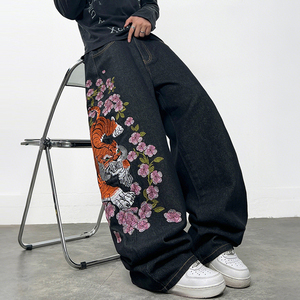Vente en gros usine – Nouveaux jeans amples à jambe large pour hommes, brodés motif Tigre Noir, pantalons en denim personnalisés pour hommes - Product Image 1