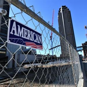 फुटबॉल ग्राउंड और धातु बाड़ के लिए जस्ती लोहे के तार हीरा जाल और धातु बाड़ कस्टम कटिंग और वेल्डिंग सेवाओं की पेशकश की गई - Product Image 4