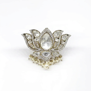 Broche con forma de loto 09525, broche Kundan con circonita cúbica, broche Kundan de latón para hombre, broche para usar en bodas y fiestas. - Product Image 1