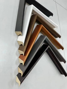 Cornice per Quadri in Legno Massello Rustico Moderno, Profili in Legno di Pino per Dipinti a Olio su Tela, Elegante Cornice in Legno - Product Image 1