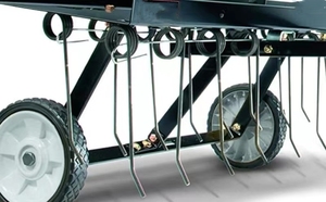 40 ''Tine Tow Dethatcher Enlèvement de chaume amélioré Tracteur de pelouse antirouille pour l'extérieur - Product Image 5