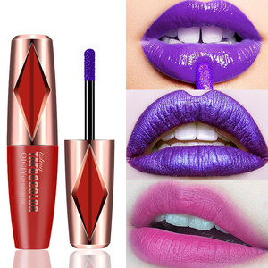 Vente en gros de gloss à lèvres scintillant imperméable longue durée en 5 couleurs, hydratant naturel, non-collant, effet repulpant pour les lèvres - Product Image 2