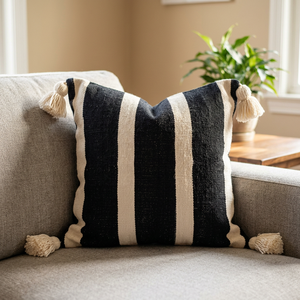 Almohadas de Algodón con Pompones - Product Image 4
