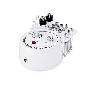 Appareil de beauté 3-en-1 en alliage de chrome pour <span class=keywords><strong>micro</strong></span>-dermabrasion, nettoyage du visage et rajeunissement, étanche et portable - Product Image 1