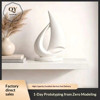 Décoration d'intérieur abstraite en forme de voilier, statue nautique minimaliste, figurine de voilier noir et blanc pour la présentation sur table, décoration de salon