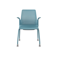 Chaise de réunion de bureau ergonomique moderne avec accoudoirs et roulettes pour une utilisation dans les salles de réunion et de réception