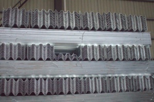 राजमार्ग स्टील गारंटर चीन के निर्माता राजमार्ग सड़क सुरक्षा के लिए क्रैश बैरियर - Product Image 2