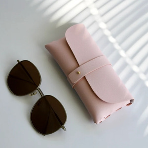 Étuis à lunettes en cuir minimalistes de style japonais et coréen, sacs de rangement portables pour lunettes de soleil, protection intégrée, en stock - Product Image 4