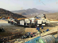 Concasseur mobile pour l'industrie des carrières et minières, concasseur mobile avec générateur diesel, équipement de concassage portable pour opération sur le terrain