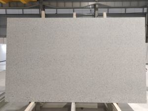 Quartz Ingénierisé Pepper Corn, Plaque Entière avec une Texture Richement Mouchetée et un Style Moderne Audacieux - Product Image 3